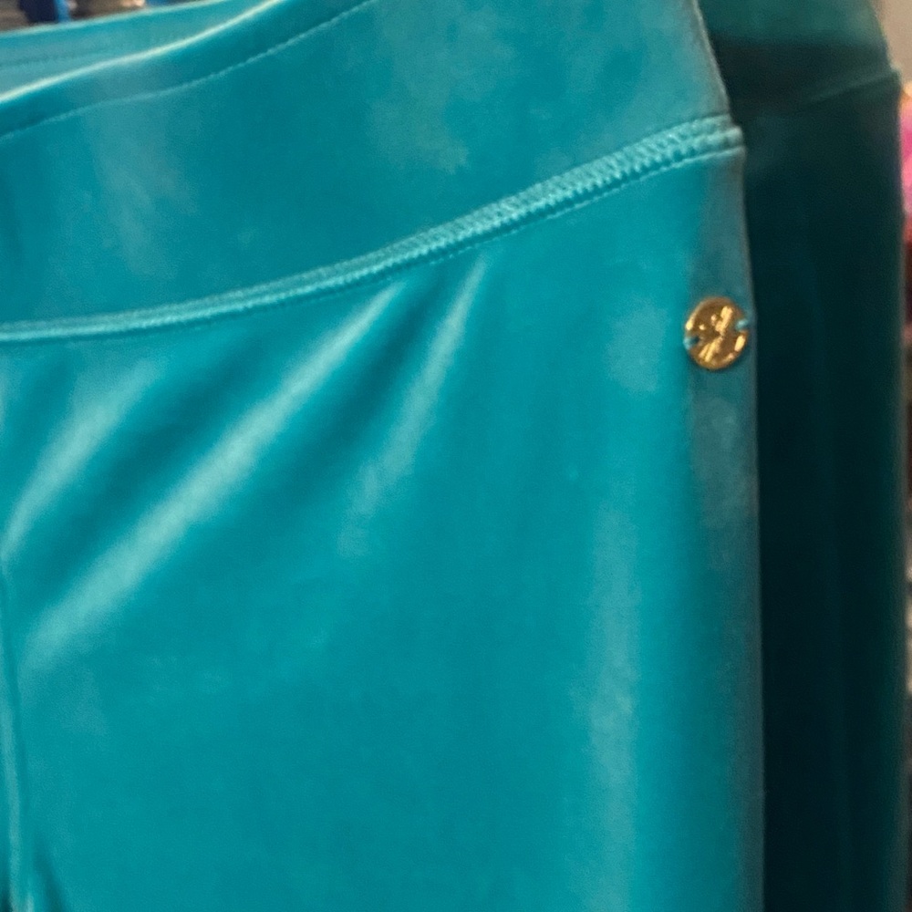 PRICE DROP Lilly Pulitzer Maldives Green Velour Pants/Leggings, size L, NWT - Picture 3 of 7
